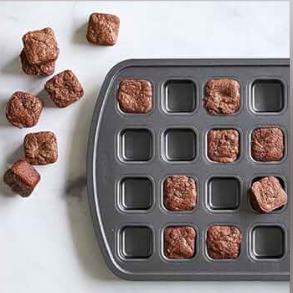 Pampered Chef Brownie Bite Pan